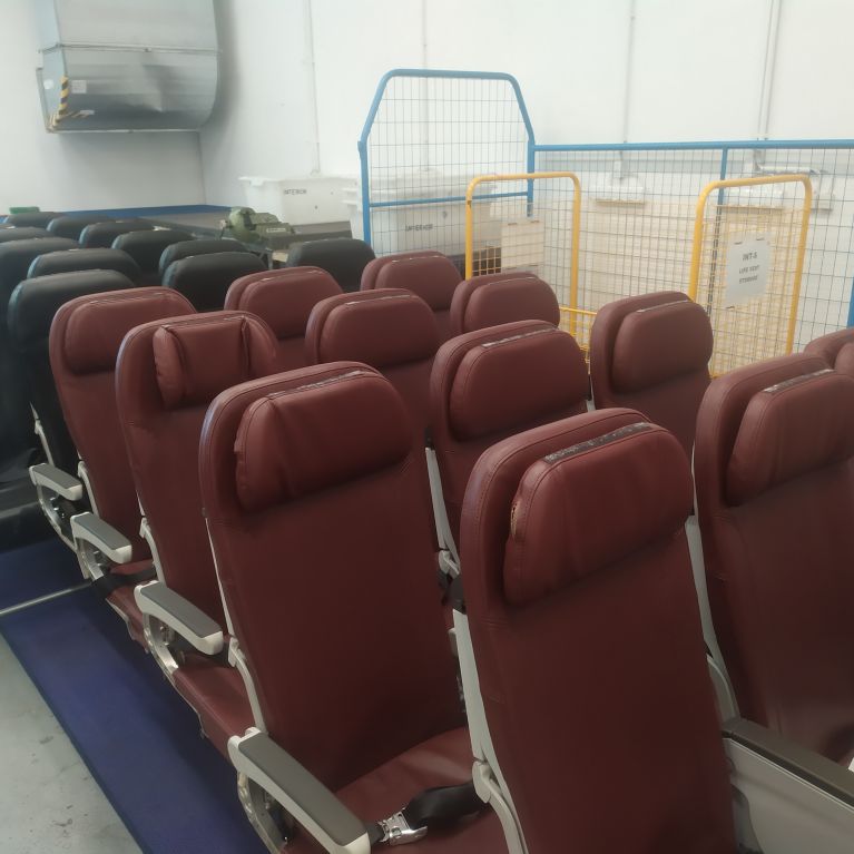 o240626_aircraft-seats_boeing-737-family_recaro_3530ay51-main