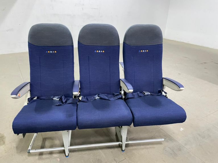 o220504_aircraft-seats_boeing-737-family_recaro_3510a352-main